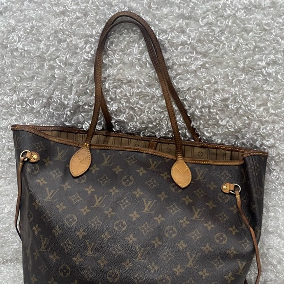 LOUIS VUITTON Mongram Neverfull MM - Picture 3 of 16